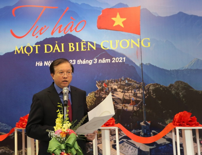 100 tác phẩm trưng bày tại triển lãm ảnh "Tự hào một dải biên cương" ảnh 2