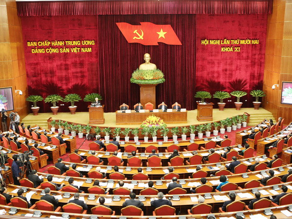 Hội nghị 12 ngày thứ 5: Thảo luận về chuẩn bị nhân sự Bộ Chính trị ảnh 1