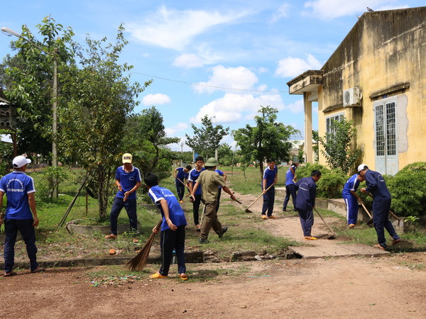 Các học viên trong giờ tham gia lao động, cải thiện sức khỏe. Ảnh minh họa.(Ảnh: Dương Chí Tưởng/TTXVN) Bà Rịa-Vũng Tàu: Học viên Trung tâm cai nghiện lại trốn trại ảnh 1