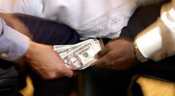 Ethiopia bắt giữ hàng chục quan chức tình nghi tham nhũng ảnh 1