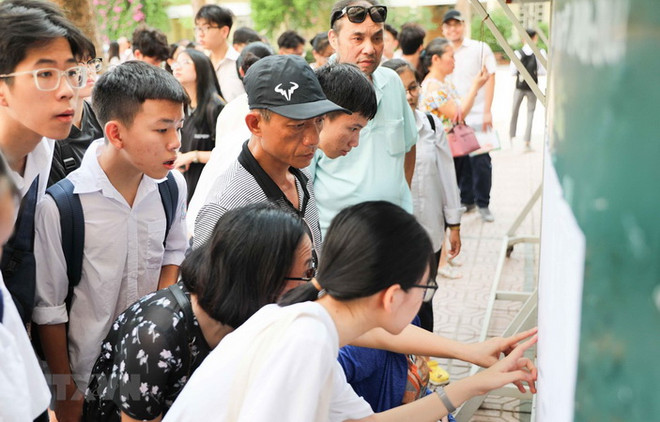 Tuyển sinh lớp 10: Thí sinh cân nhắc kỹ lưỡng điều chỉnh nguyện vọng ảnh 1