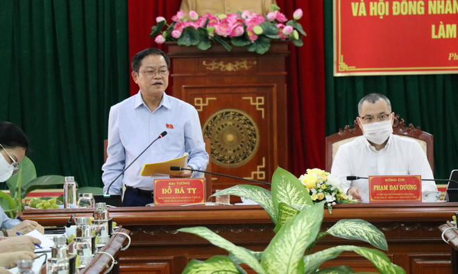 Phó Chủ tịch Quốc hội Đỗ Bá Tỵ kiểm tra công tác bầu cử tại Phú Yên ảnh 1