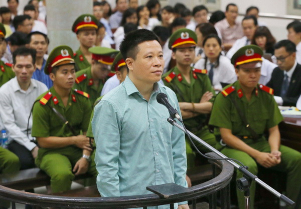 Vụ góp vốn 800 tỷ đồng vào OceanBank: Triệu tập Hà Văn Thắm làm chứng ảnh 1