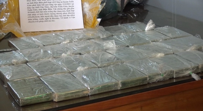 Điện Biên: Bắt giữ đối tượng mua bán trái phép 30 bánh heroin ảnh 1