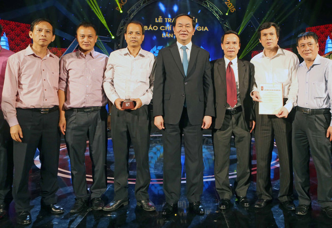 Chủ tịch nước: Nhà báo không được uốn cong ngòi bút trước cám dỗ ảnh 3