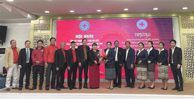 Phát triển nhà Chữ thập Đỏ, giúp đỡ người dân khó khăn tỉnh Salavan ảnh 1