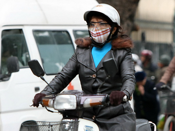 Bắc bộ có mưa rải rác và dông, trời rét về đêm và sáng sớm ảnh 1