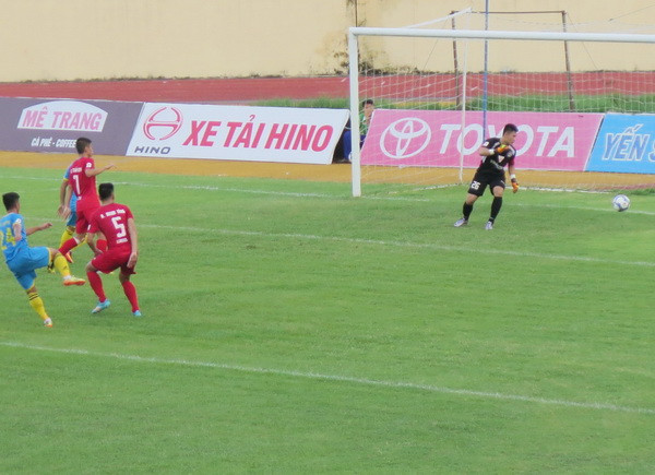 Sanna Khánh Hòa BVN đặt dấu “chấm hết” cho Than Quảng Ninh ảnh 1