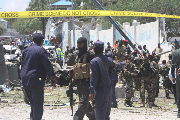 Đánh bom đoàn xe quân sự, tướng Somalia và 7 cận vệ thiệt mạng ảnh 1