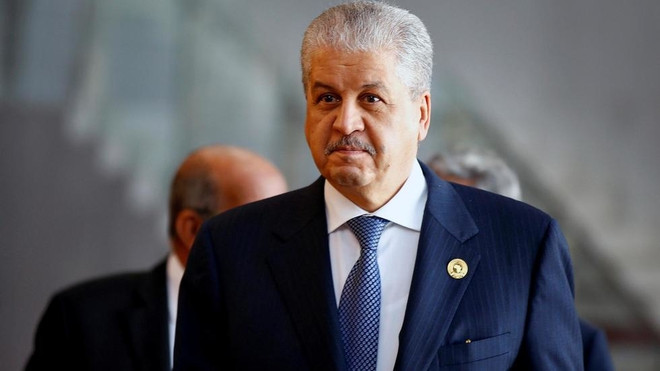 Algeria: Công tố viên đề nghị mức án 20 năm tù với hai cựu Thủ tướng ảnh 1