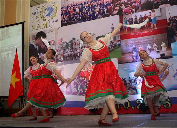 Thúc đẩy hợp tác khoa học, giao lưu văn hóa Việt Nam-Liên bang Nga ảnh 2