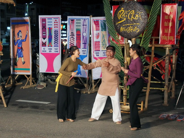 Nghệ thuật Bài chòi dân gian xứng tầm Di sản phi vật thể ảnh 1