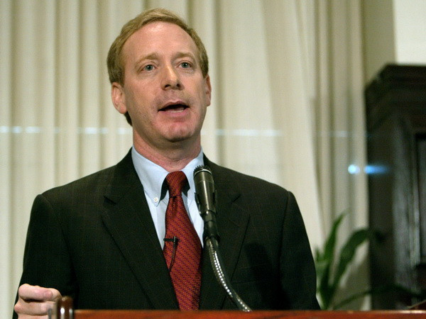 Microsoft đề xuất nới lỏng lệnh cấm nhập cảnh lao động nước ngoài ảnh 1