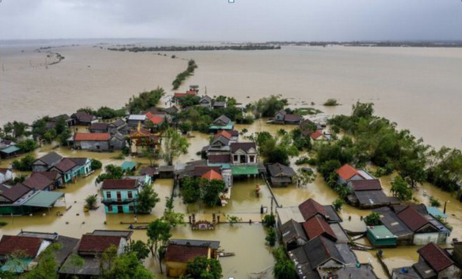 Nhanh chóng chung tay cùng miền Trung vượt qua trận lũ lịch sử ảnh 2