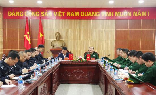 Bàn giao tang vật tội phạm công nghệ cao cho phía Trung Quốc ảnh 1