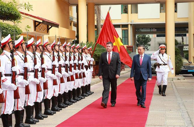 Việt Nam và Séc đẩy mạnh hợp tác trong đấu tranh phòng, chống tội phạm ảnh 2