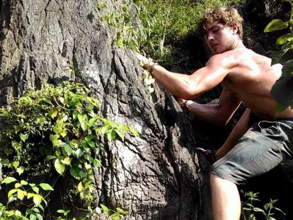 Cha mẹ phượt thủ Aiden Webb lên kế hoạch đến Việt Nam để cảm ơn ảnh 1