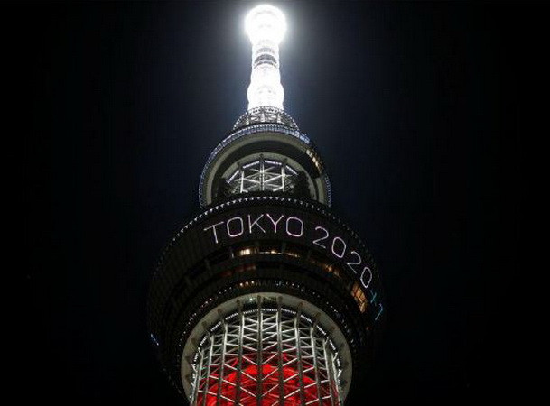 Tòa tháp biểu tượng ở Tokyo thắp sáng sắc màu của Paralympic ảnh 1