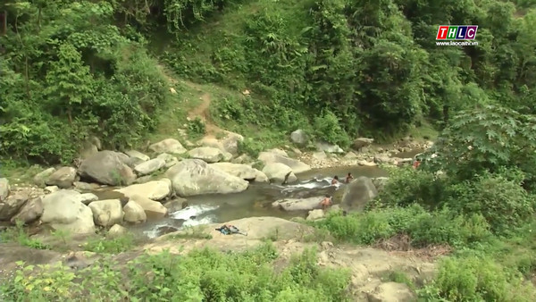 Lào Cai: Tích cực tìm kiếm bé trai bị đuối nước tại huyện Bảo Thắng ảnh 1