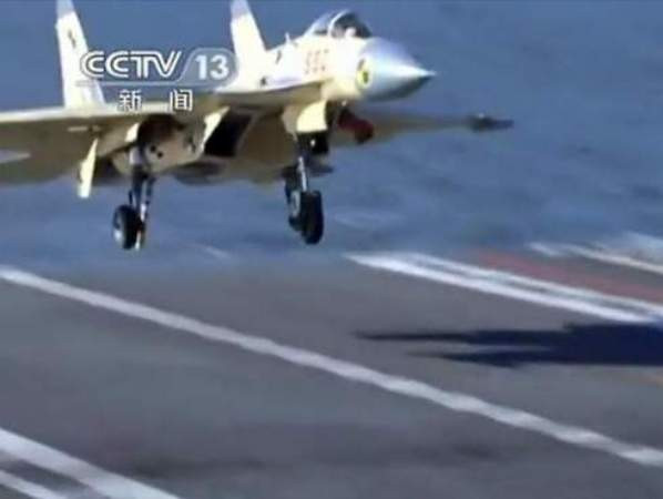 Trung Quốc sản xuất hàng loạt bản sao chiến đấu cơ Su-33 ảnh 1