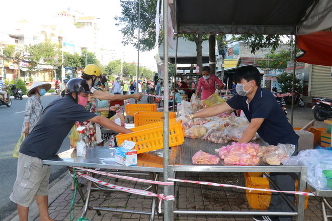 Cần Thơ: Thành lập 34 điểm bán hàng theo mô hình "mang chợ ra phố" ảnh 1