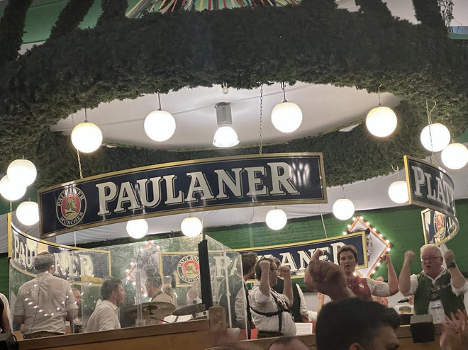 Đức: Độc đáo lễ hội Bia Oktoberfest với những bản sắc riêng ảnh 4