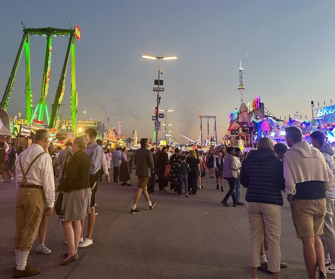 Đức: Độc đáo lễ hội Bia Oktoberfest với những bản sắc riêng ảnh 1