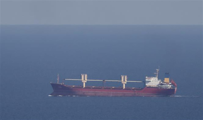 Ba tàu chở 127.000 tấn hàng rời cảng của Ukraine trên Biển Đen ảnh 1