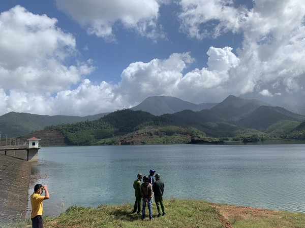 Thừa Thiên-Huế: Lật ghe giữa hồ thủy lợi, một người chết ảnh 1