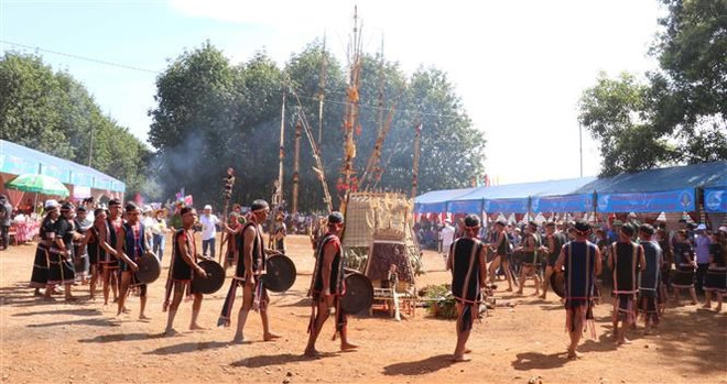 Để đồng bào các dân tộc ở Tây Nguyên mãi bình yên và phát triển ảnh 1