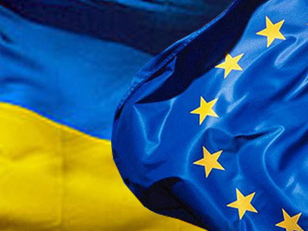 (Nguồn: RIA Novosti) EU cam kết hỗ trợ Ukraine 1,6 tỷ euro trong năm 2014 ảnh 1