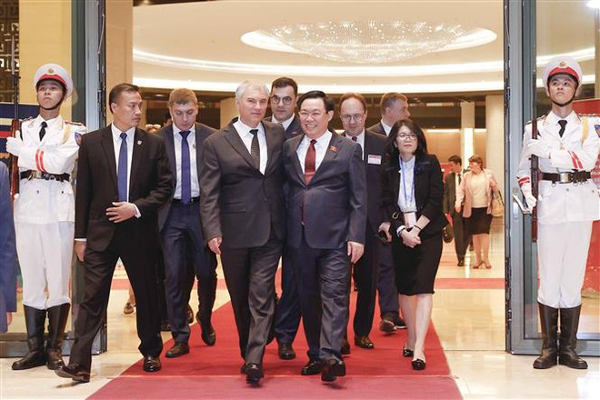 Chủ tịch Duma Quốc gia Nga kết thúc tốt đẹp chuyến thăm Việt Nam ảnh 2