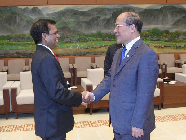 Việt Nam coi trọng quan hệ hữu nghị truyền thống với Maldives ảnh 1