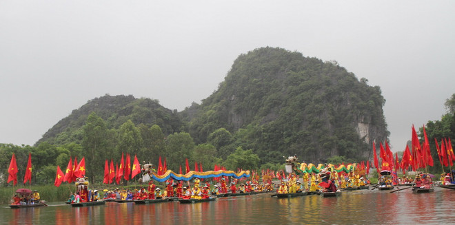 Ninh Bình khai mạc Tuần du lịch "Sắc vàng Tam Cốc-Tràng An" ảnh 1