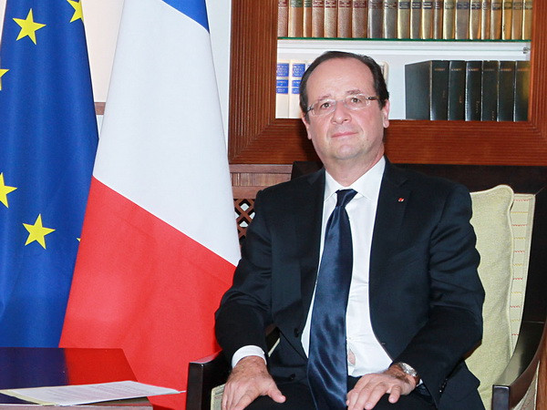 Tổng thống Pháp Francois Hollande tới Cộng hòa Trung Phi ảnh 1