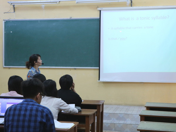 T​P.HCM tuyển sinh lớp 10 học chương trình tiếng Anh tích hợp ảnh 1