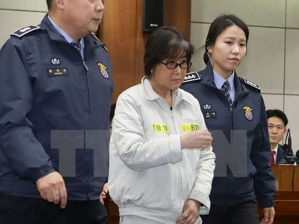 Hàn Quốc phạt tù bạn thân cựu Tổng thống Park Geun-hye ảnh 1