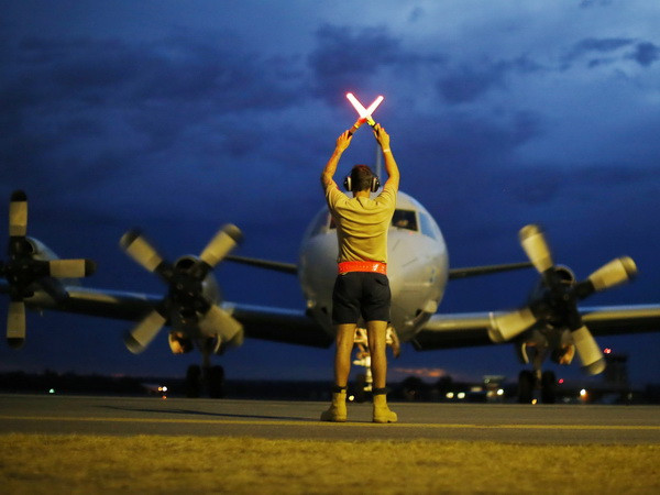 Máy bay AP-3C Orion của Không lực Hoàng gia Australia tại căn cứ Pearce ở Bullsbrook. (Nguồn: AFP/TTXVN) Australia tham gia chống tổ chức IS ở miền Nam Philippines ảnh 1