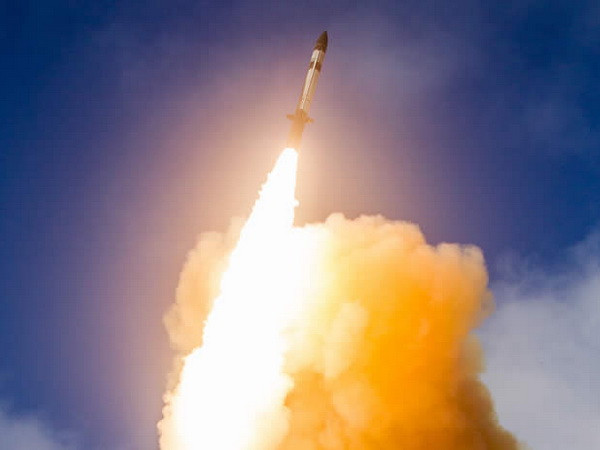 Tên lửa Standard Missile-3 Block IIA. (Nguồn: raytheon.com) Mỹ thất bại trong cuộc thử nghiệm phòng thủ tên lửa ảnh 1