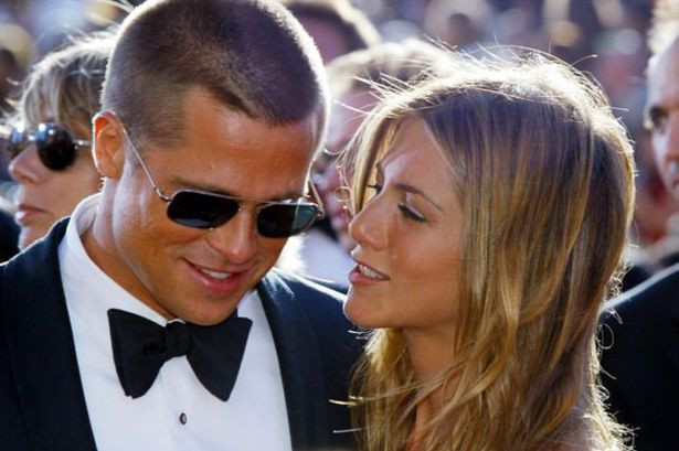Jennifer Aniston nói vụ ly hôn của chồng cũ Brad Pitt là "nhân quả" ảnh 1