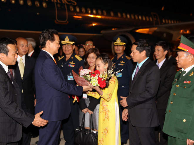 Thủ tướng Việt Nam-Thái Lan quyết tâm tăng hợp tác kinh tế ảnh 1