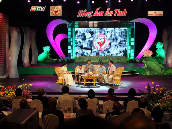 Thành phố Hồ Chí Minh: "Nồng ấm ân tình" với bệnh nhân nghèo ảnh 1