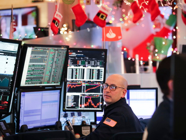 Sự khởi đầu lạc quan đầu năm mới của thị trường chứng khoán Mỹ ảnh 1