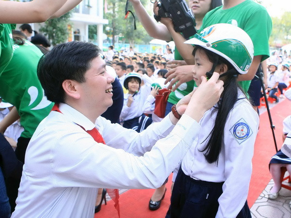 Xây dựng văn hóa giao thông với trọng tâm là bảo vệ an toàn trẻ em ảnh 2