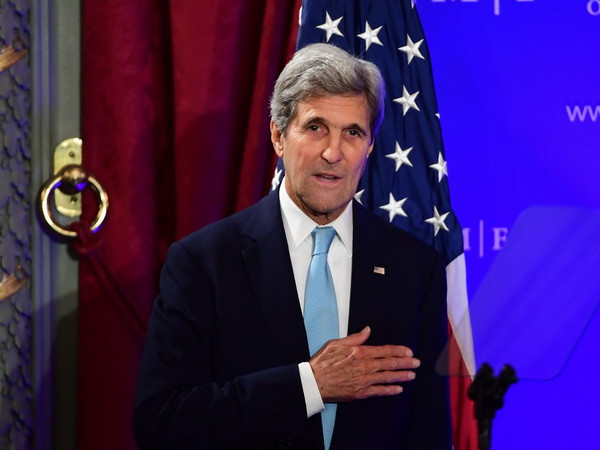 Ngoại trưởng Mỹ Kerry: Lực lượng Houthi thả 2 công dân Mỹ ảnh 1