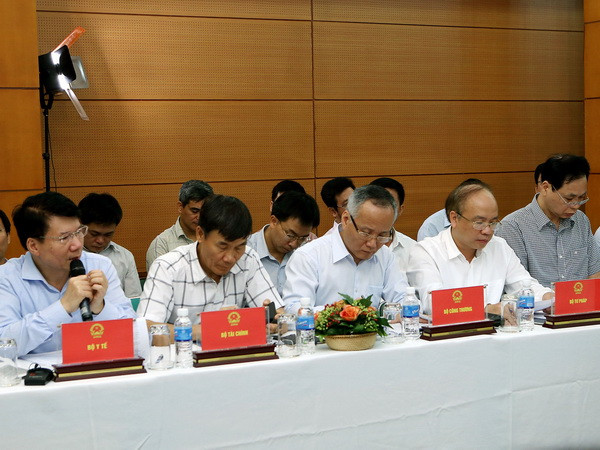 Phó Thủ tướng Vũ Đức Đam đối thoại với doanh nghiệp thủy sản ảnh 2