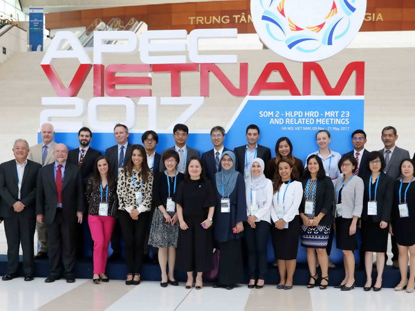 Đại biểu đại diện các nền kinh tế dự cuộc họp. (Ảnh: Phương Hoa/TTXVN) APEC 2017: Sắp diễn ra Cuộc thi phát triển phần mềm APEC ảnh 1
