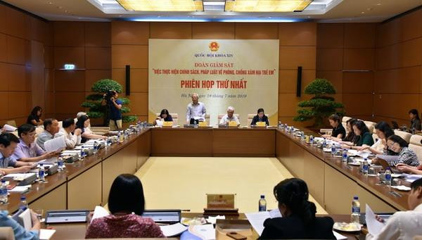 Quang cảnh phiên họp. (Nguồn: daibieunhandan.vn) Đoàn giám sát phòng, chống xâm hại trẻ em họp phiên thứ nhất ảnh 1