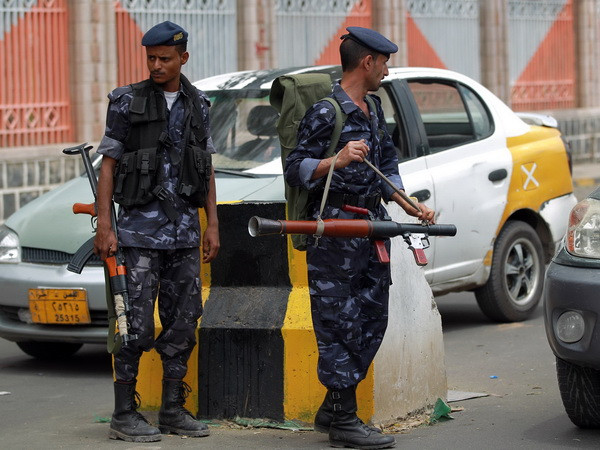 Yemen: Phe nổi dậy phong tỏa đường tới sân bay quốc tế Sanaa ảnh 1