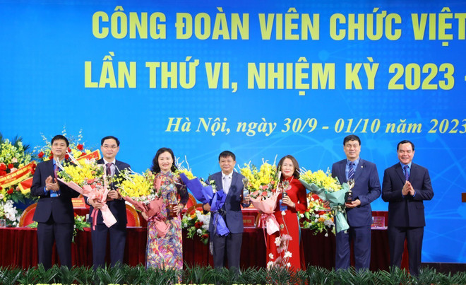 Ông Ngọ Duy Hiểu tái đắc cử Chủ tịch Công đoàn Viên chức Việt Nam ảnh 4